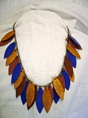 "Necklace" by Eleonora Dobbin