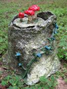 Tree Stump Jar, another view by Evelyn Nearhood