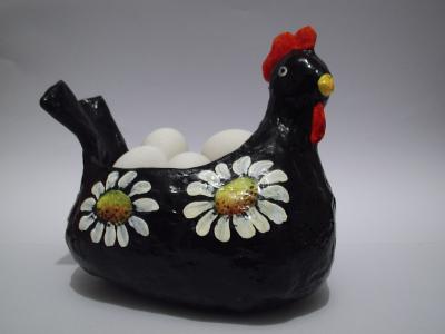 "Chicken egg hold" by Luciene Santos